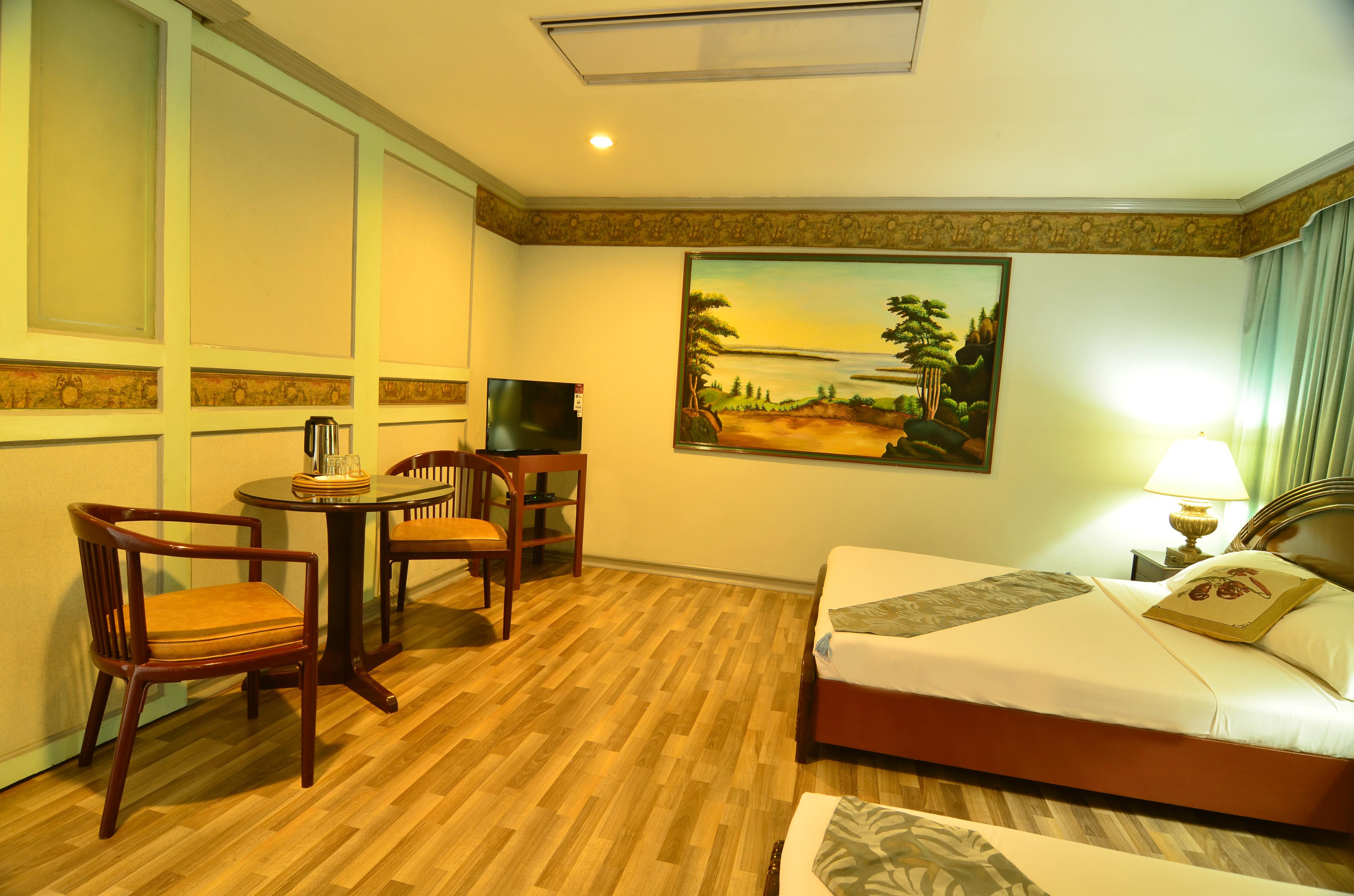 ฮอลิเดย์ พลาซ่า โฮเต็ล เซบู Hotel Cebu ภายนอก รูปภาพ