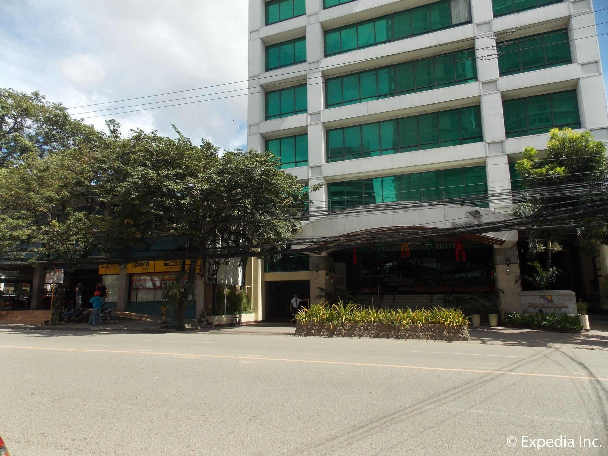 ฮอลิเดย์ พลาซ่า โฮเต็ล เซบู Hotel Cebu ภายนอก รูปภาพ